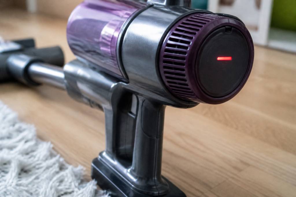 Batterie Rowenta X-Force Flex clignote rouge : causes et solutions