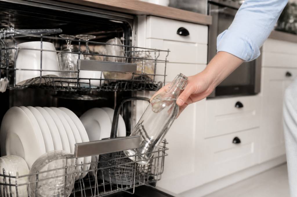 Liquide rincage lave vaisselle maison : guide pratique et efficace