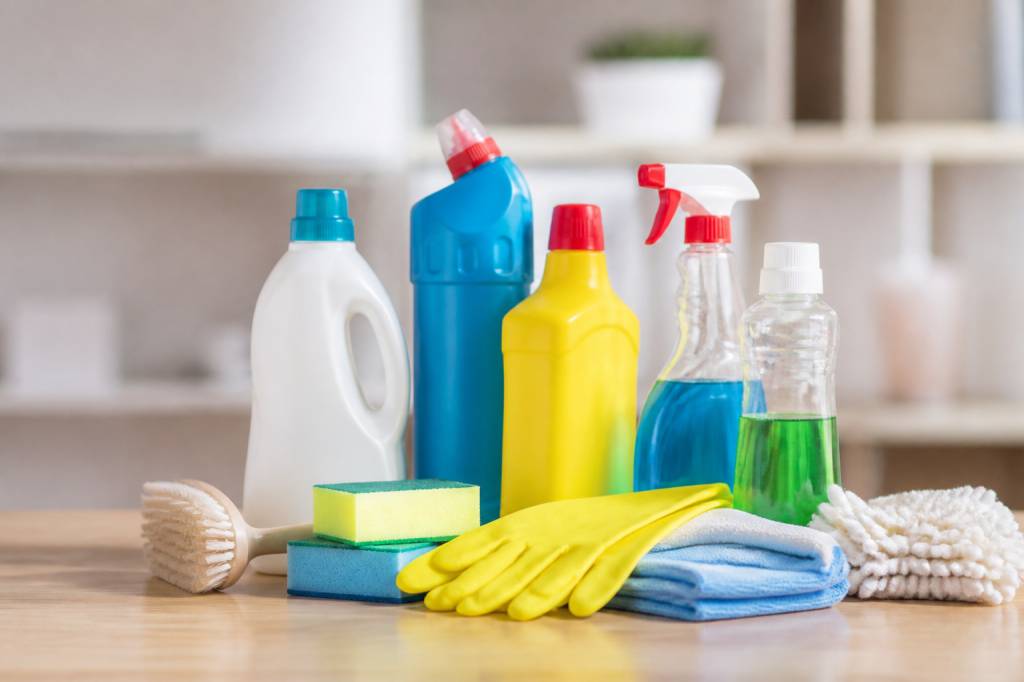 Liste des produits ménagers indispensables pour un intérieur propre et hygiénique