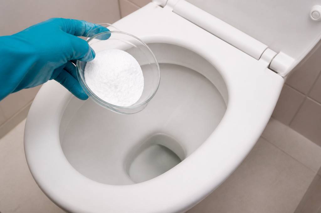 Percarbonate de soude toilettes : le guide pratique pour un nettoyage efficace et écologique