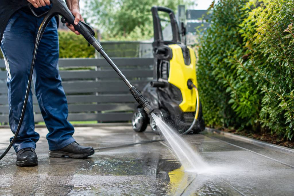 Lavage haut pression : guide d’achat et conseils pour choisir le meilleur équipement
