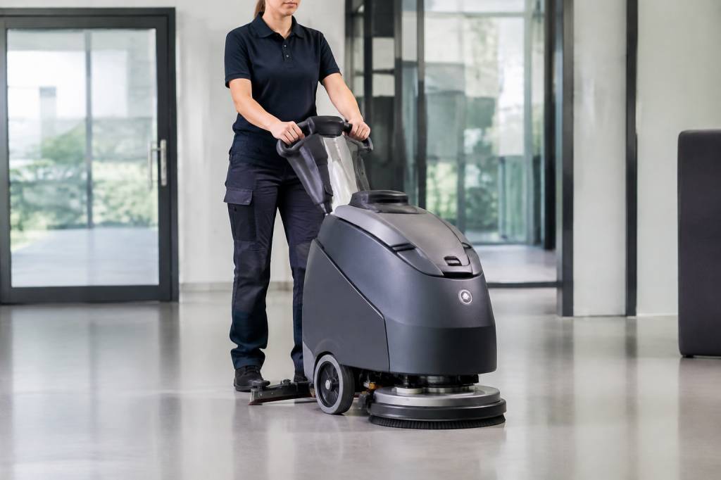 Nilfisk SC351 fiche technique : caractéristiques et points forts de cette autolaveuse compacte